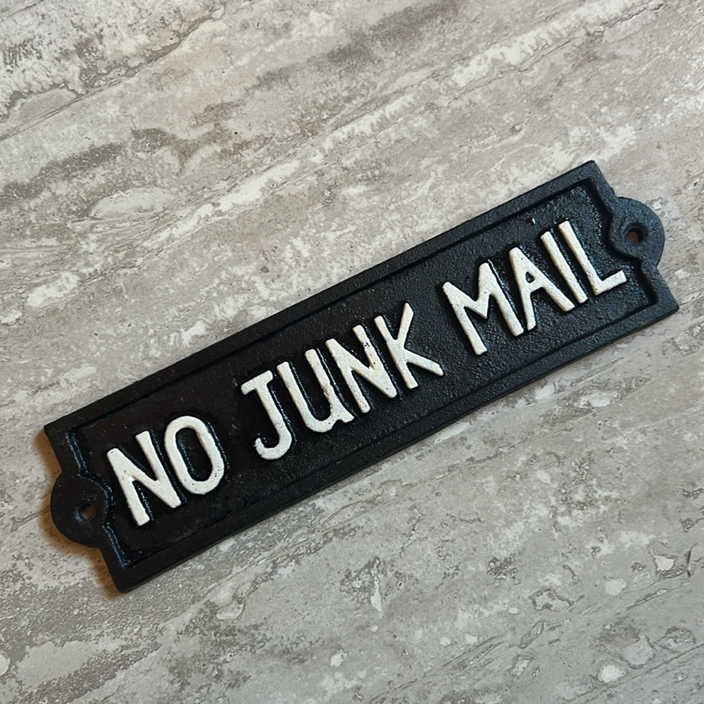 Metal "No Junk Mail" Sign Durable Outdoor Letterbox Plaque Front Door Entry